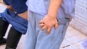 小女孩打屁屁的视频