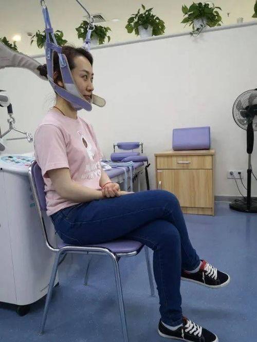颈椎牵引正确姿势视频